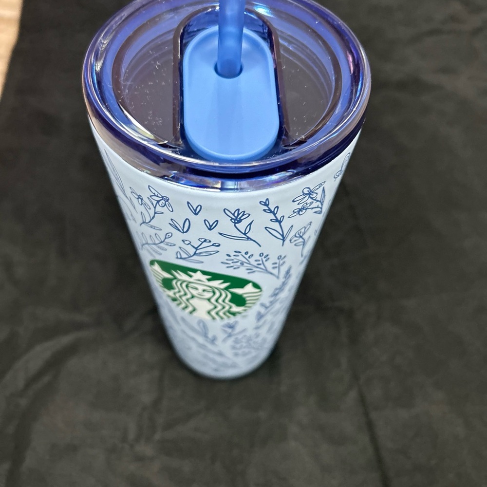 Disney Parks Winnie the Pooh Starbucks drink tumbler with straw - Picture 10 of 12